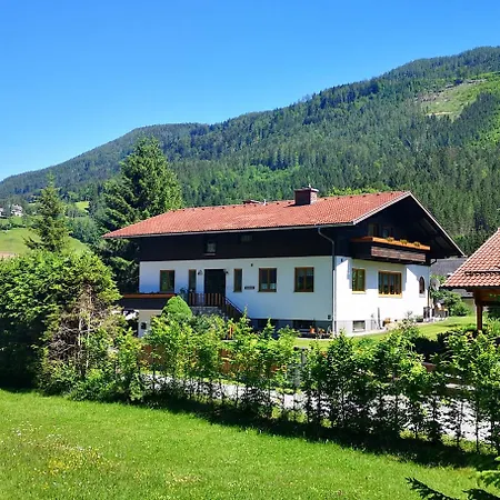Haus Edlinger - Gartenblick